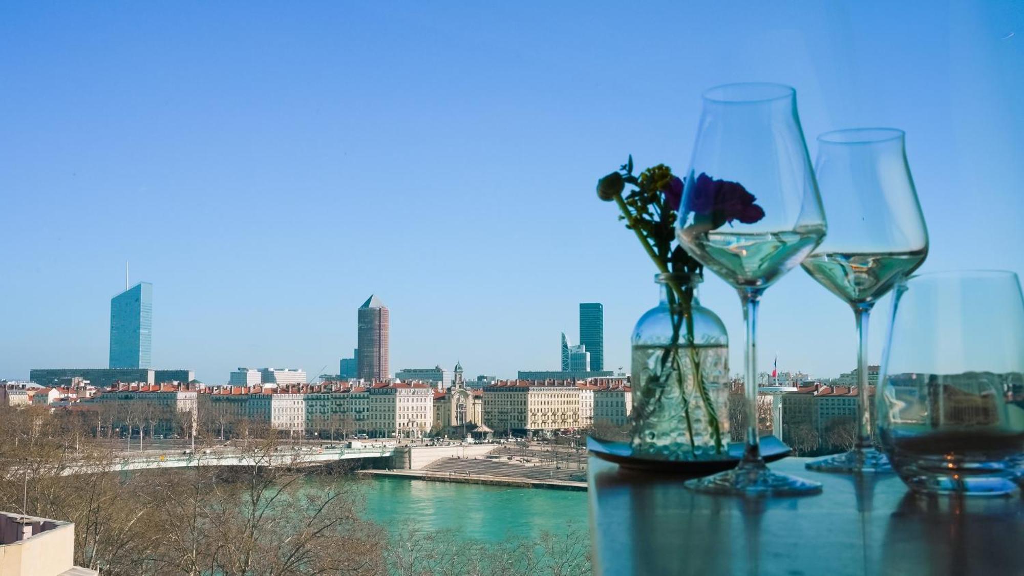 Отель Sofitel Lyon Bellecour Экстерьер фото View of Vienna